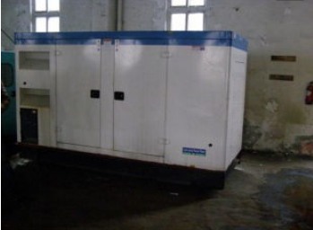 钦州康明斯150kw大型柴油二手发电机组 钦州康明斯150kw大型柴油二手发电机组